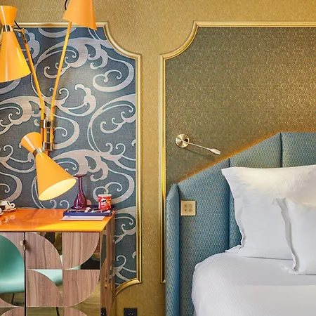 Hotel Idol 4*