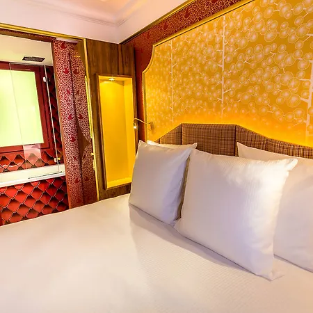 Hotel Idol 4*