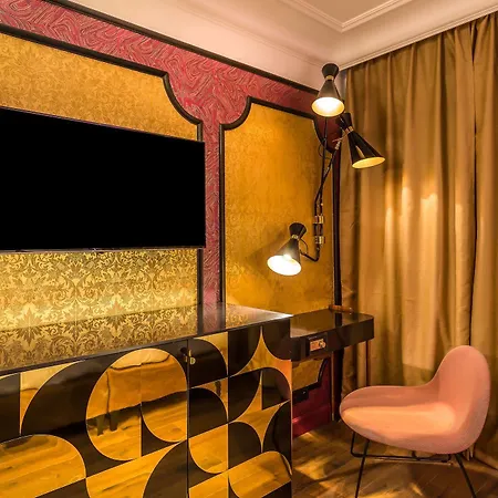 Idol Hotel Paris