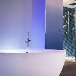 Hotel Idol 4*