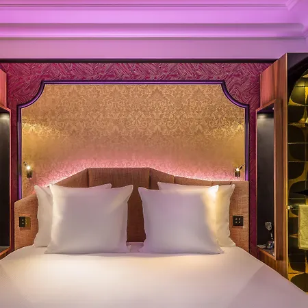 アイドル 4* パリ