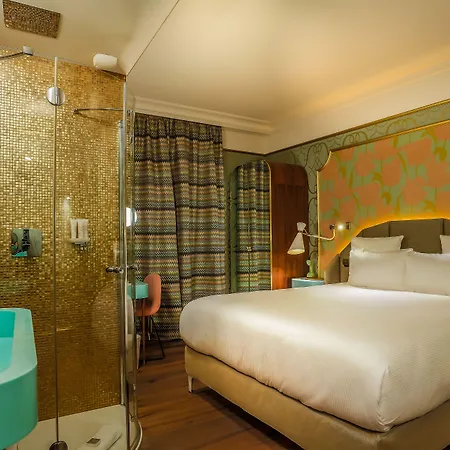 Hotel Idol 4*