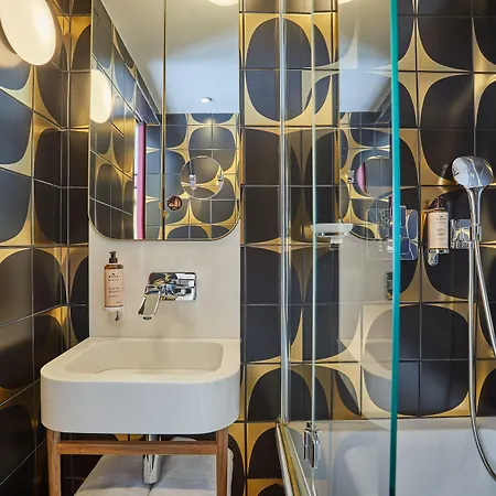 アイドル ホテル パリ