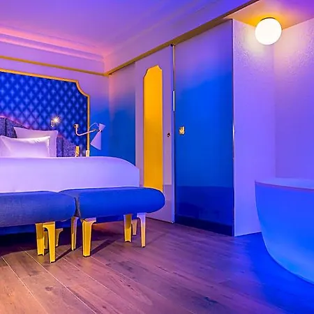Idol Hotel
