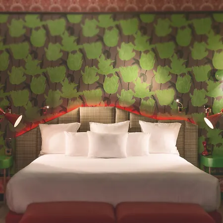 آيدول فندق باريس