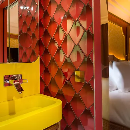 آيدول 4* باريس