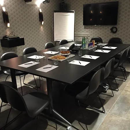 فندق آيدول 4*